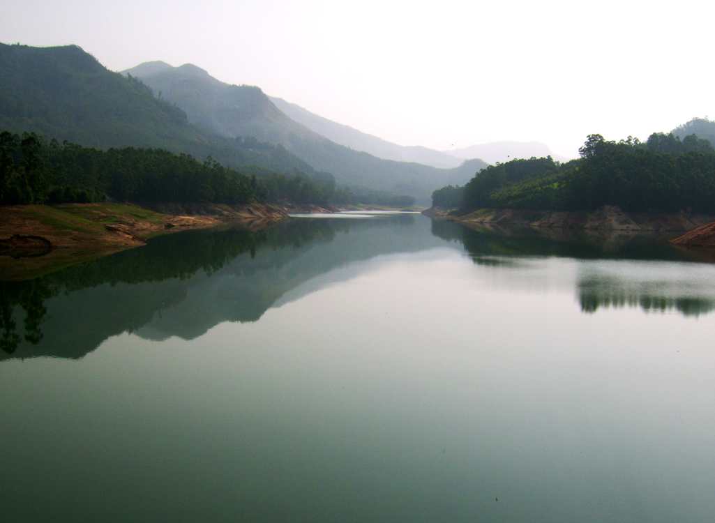 Kerala Group Tour Package (4 Nights / 5 Days) from Kochi in Kochi Airport / Ernakulam Railway Station