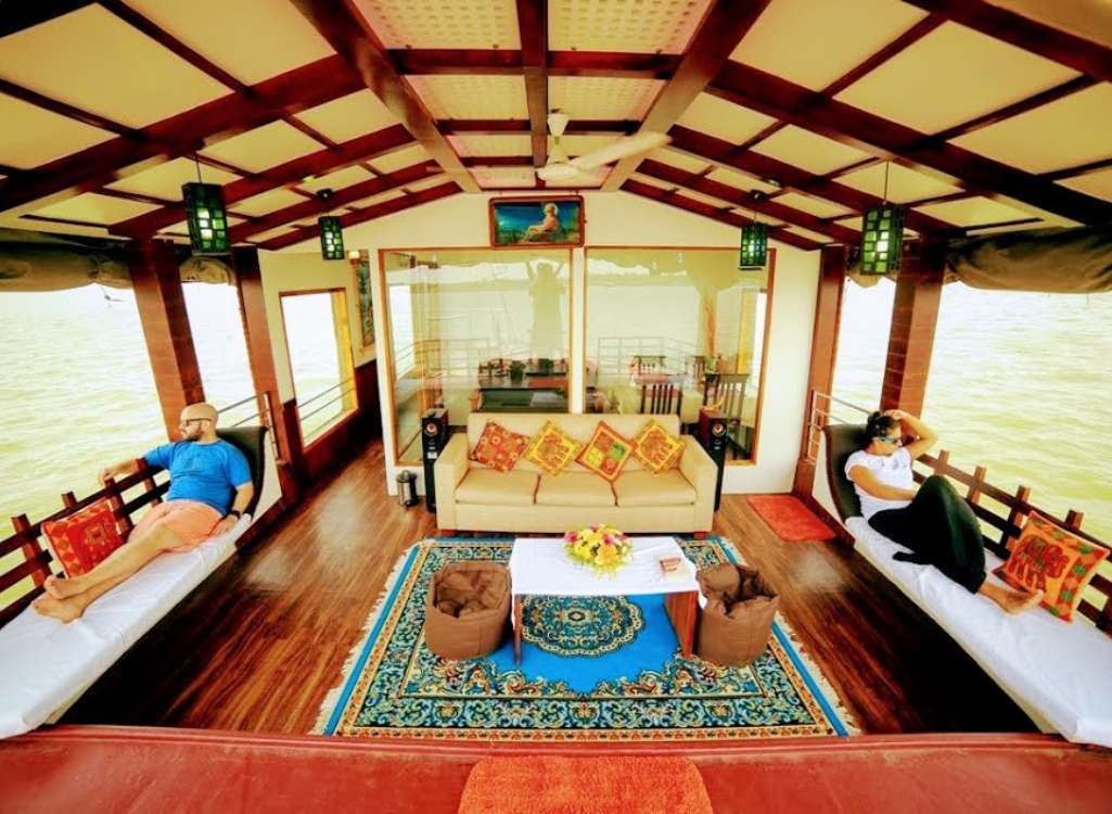 Munnar 3 Day & 2 night group package in Munnar Pallivasal