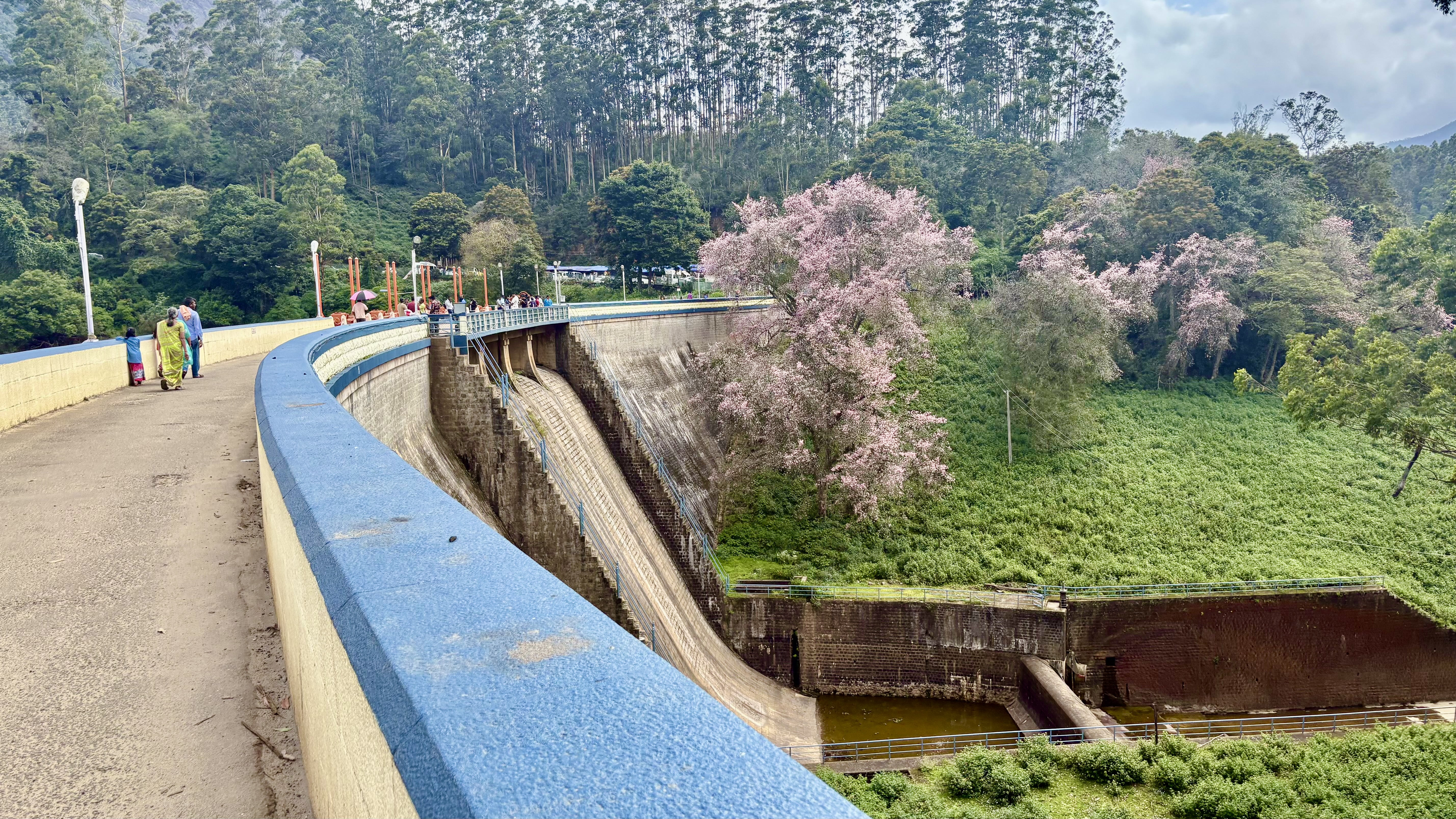 Munnar Private Pool Villa Package (2 Nights / 3 Days) from Chennai in Kochi Airport / Ernakulam Railway Station