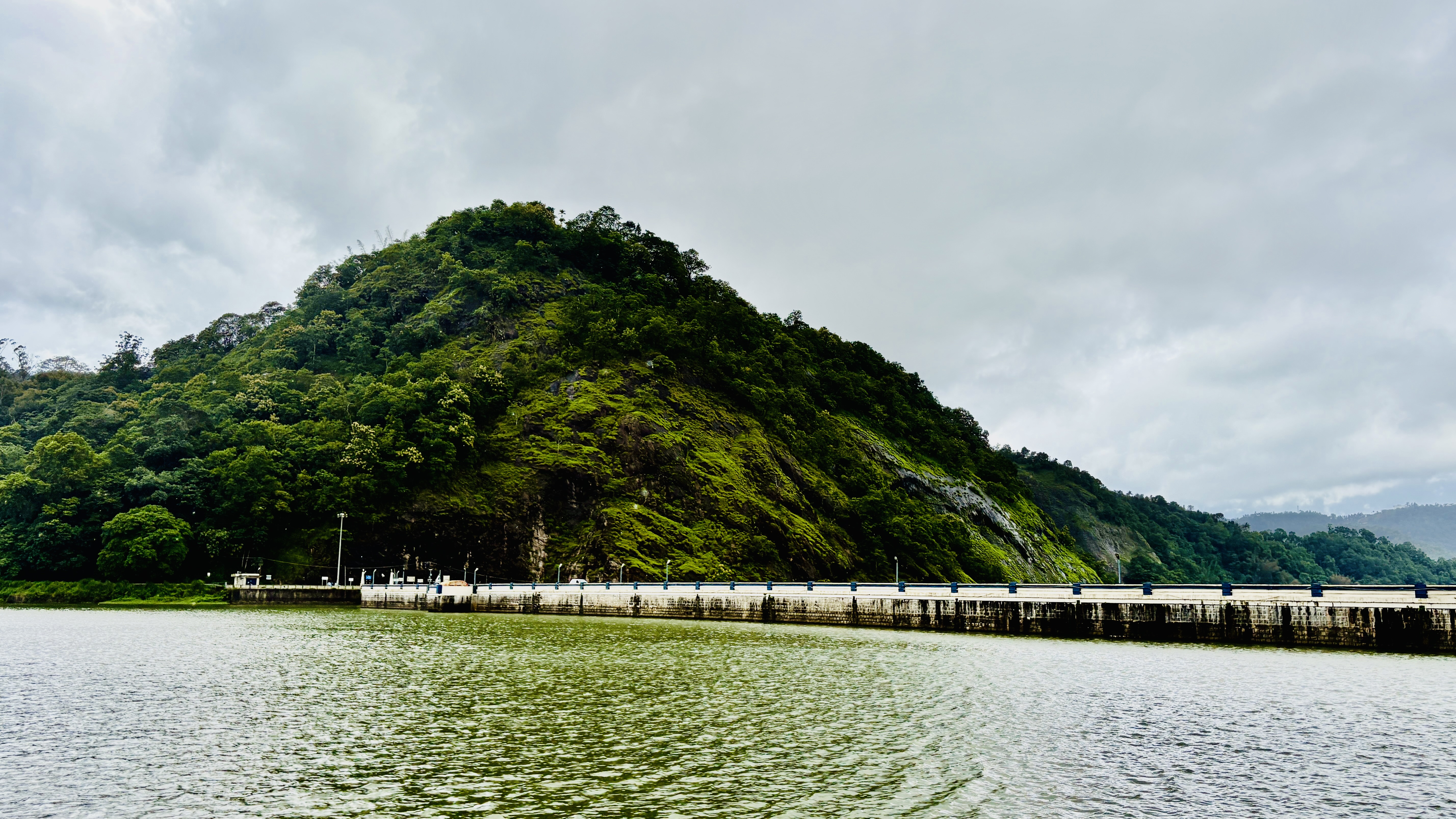 Munnar, Vagamon & Thekkady Tour Package (5 Nights / 6 Days) from Bangalore in Kochi Airport / Ernakulam Railway Station