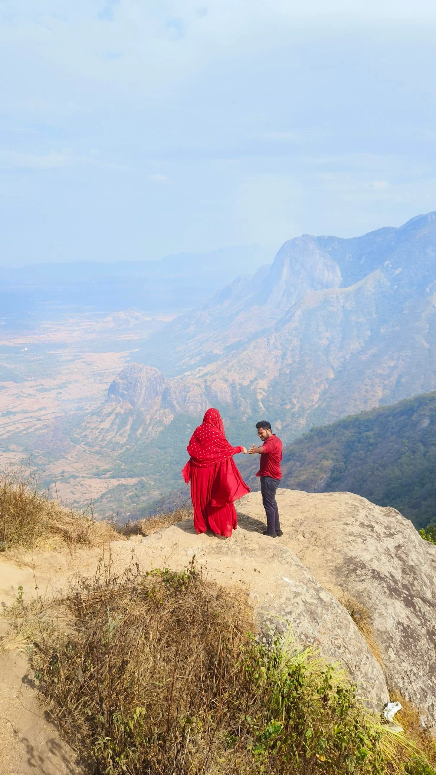 Misty Honeymoon Munnar Package in Kochi/Aluva