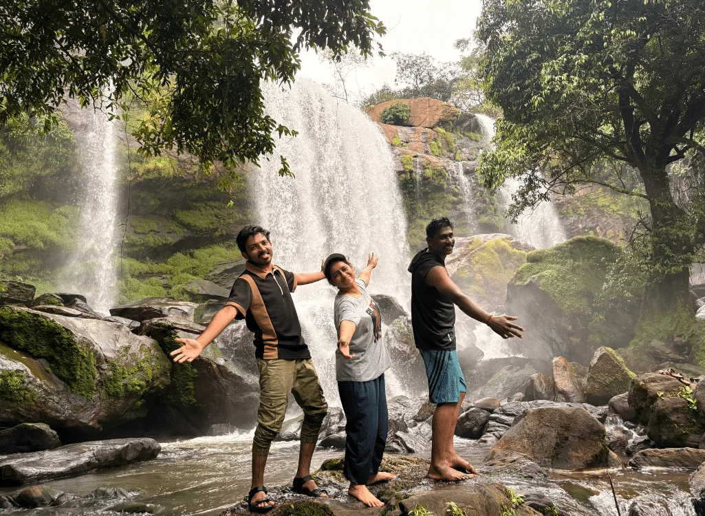 Munnar Adventure Tour Package (2 Nights / 3 Days) from Theni in Kochi Airport / Ernakulam Railway Station