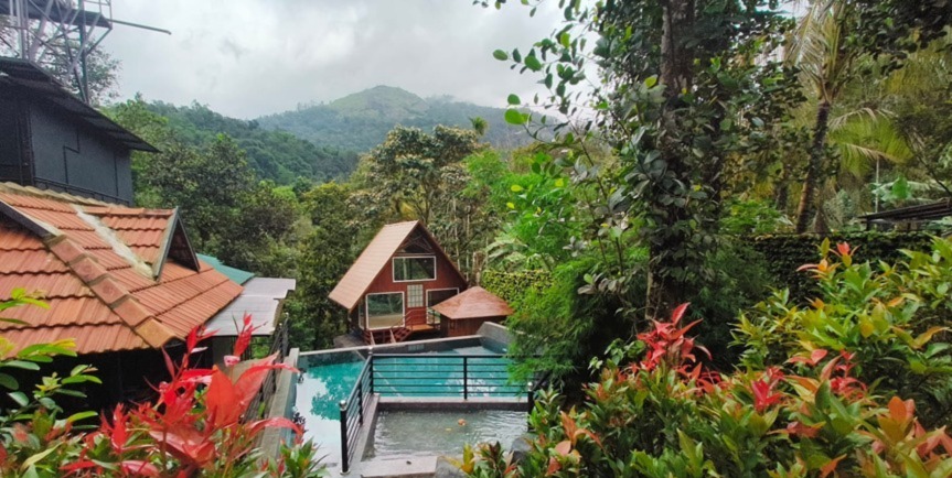 Ultimate Kerala Explorer Package (9 Nights / 10 Days) from Theni in Kochi Airport / Ernakulam Railway Station