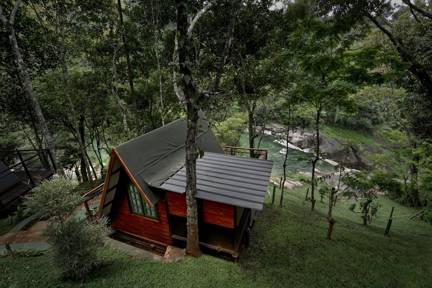 Forest A Cabin in Pallivasal, Munnar