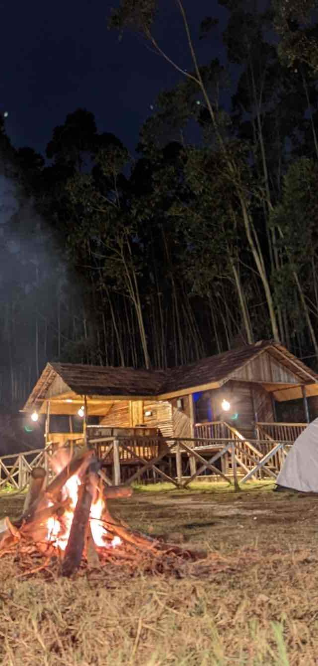 Wodden Cottage In Vattavada in Pazhathottam