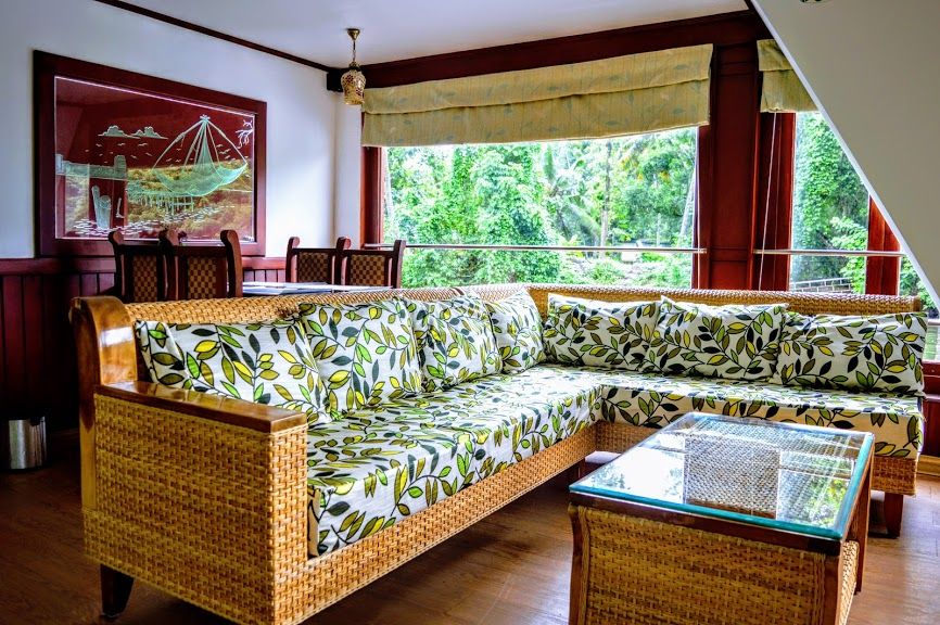 Munnar, Thekkady & Alleppey Houseboat Package (5 Nights / 6 Days) from Vellore in Kochi Airport / Ernakulam Railway Station