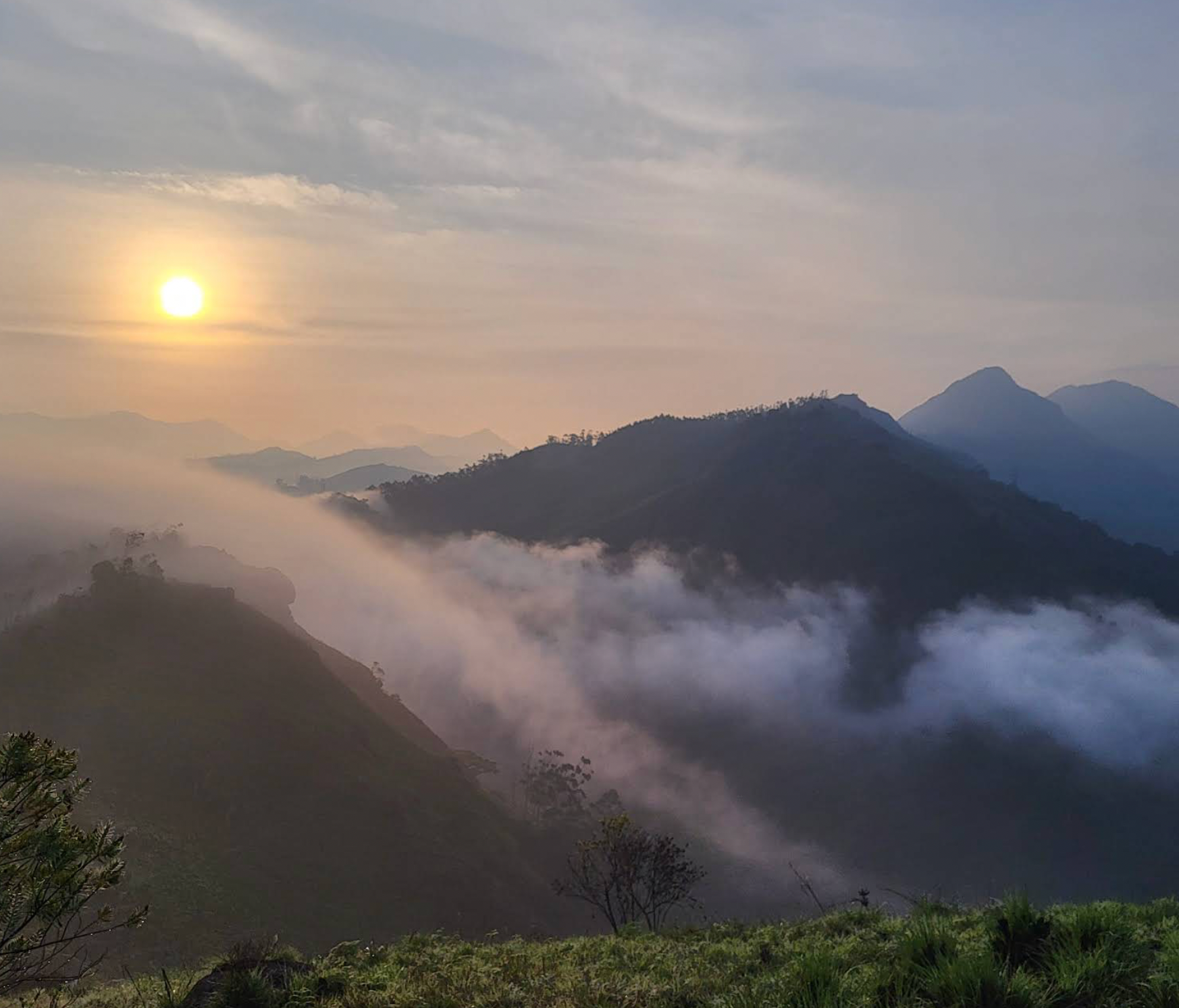 Munnar Adventure Tour Package (3 Nights / 4 Days) from Bangalore in Kochi Airport / Ernakulam Railway Station