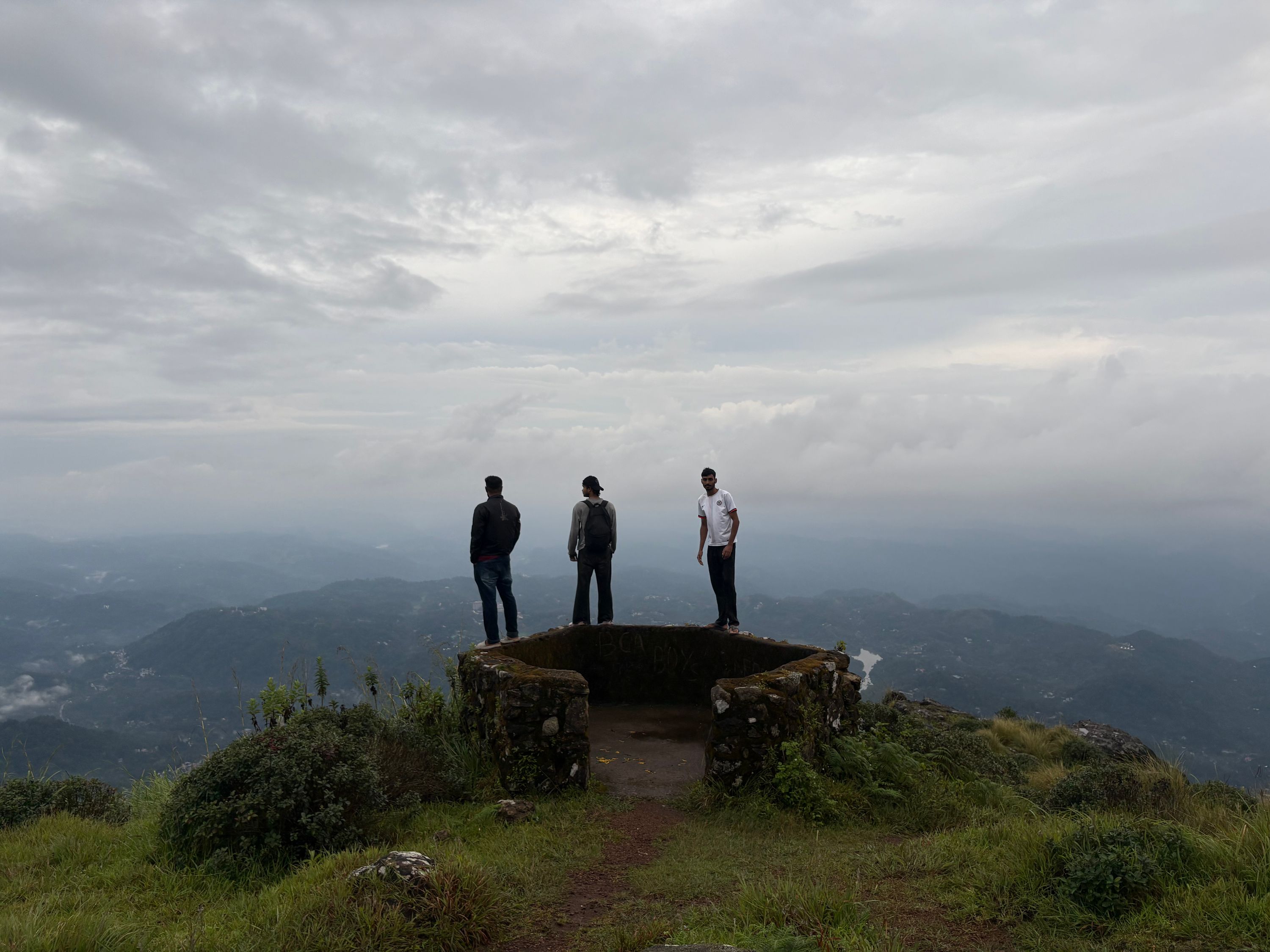Munnar, Thekkady & Alleppey Houseboat Package (5 Nights / 6 Days) from Bangalore in Kochi Airport / Ernakulam Railway Station