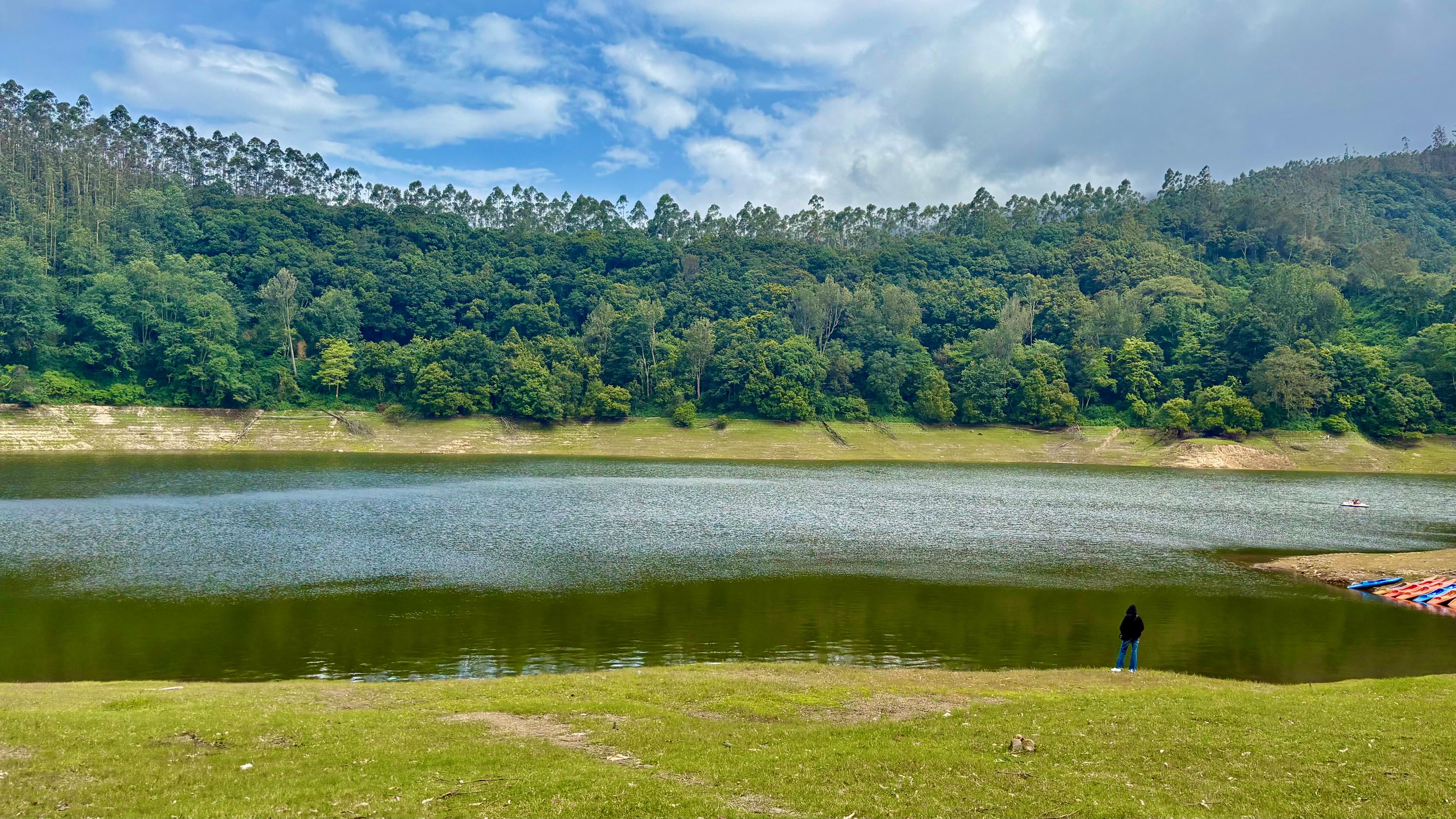 Munnar Budget Tour Package (2 Nights / 3 Days) in Kochi Airport / Ernakulam Railway Station