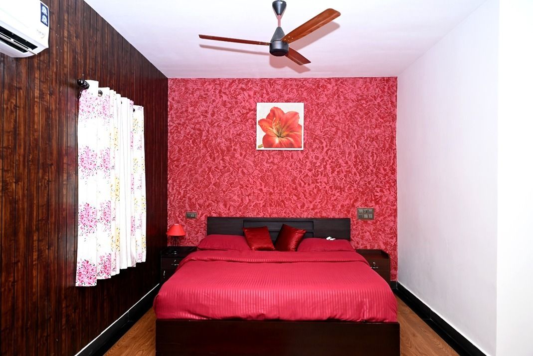 Luxury Munnar Honeymoon Package with Private Pool Villa (3 Nights / 4 Days) from Trichy in Kochi Airport / Ernakulam Railway Station
