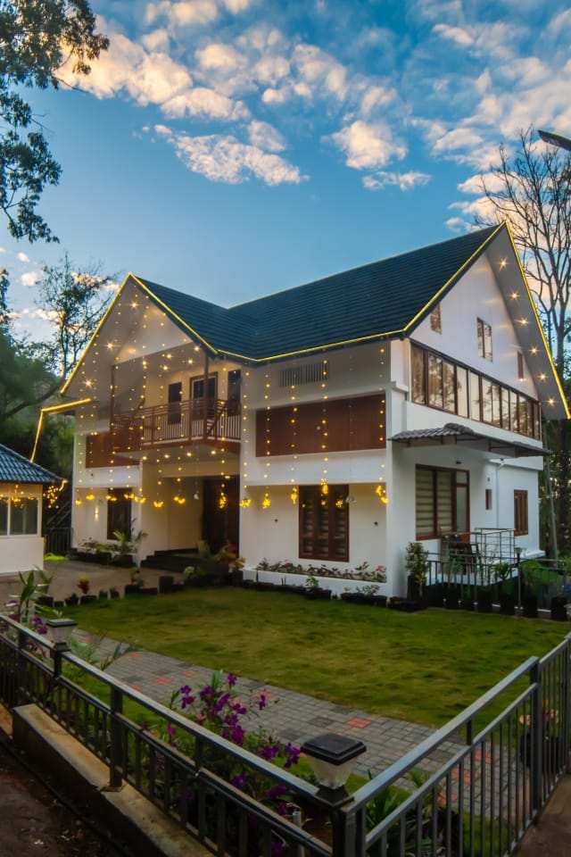 12 Bedroom Plantation Pool Villa in Munnar