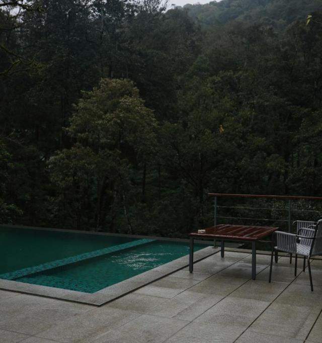 2 Bedroom Pool Villa in Mankulam, Munnar