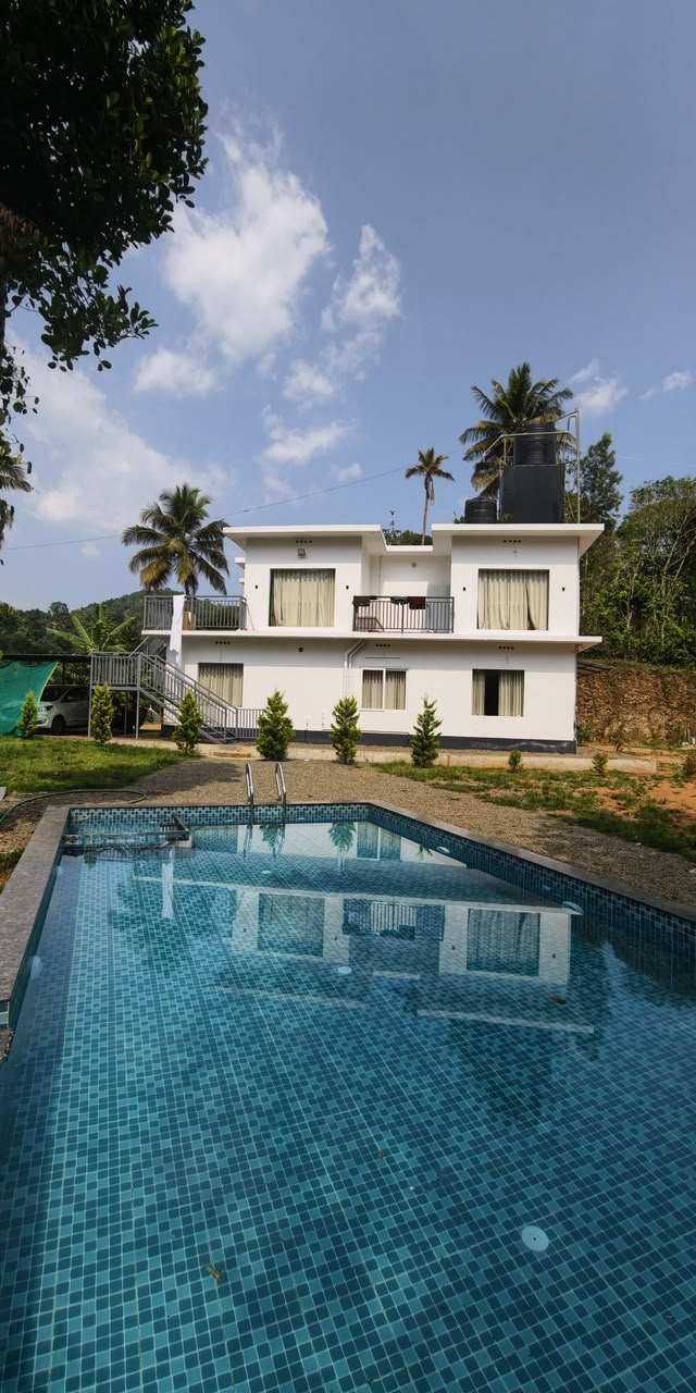 4 Bedroom budget friendly pool villa in Munnar