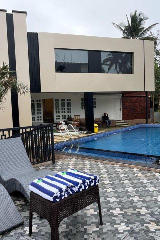 5 bedroom private pool villa in Munnar in Munnar