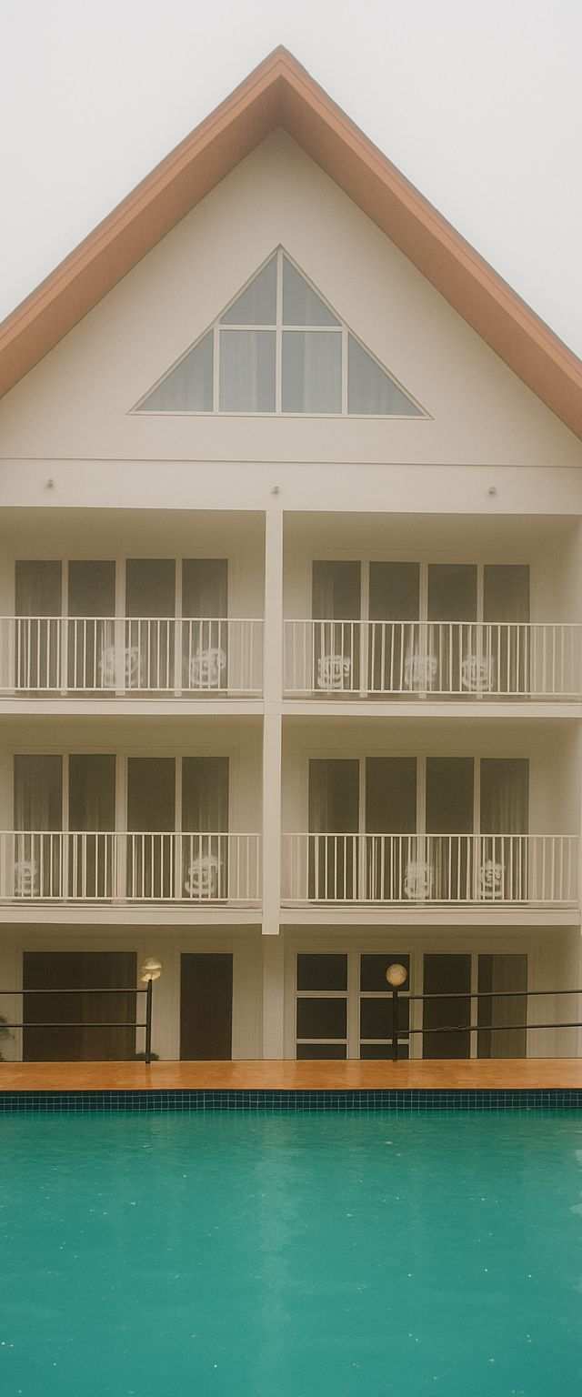 8 Bedroom Private Pool Villa in Munnar. Gap Road